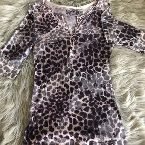 ROCK 62 -Jessie Rondell 3/4 leopard sleeve guitar